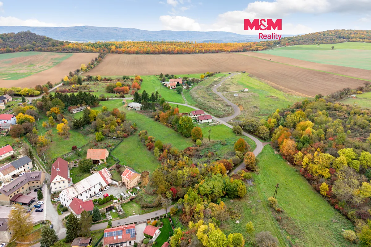 Prodej stavebního pozemku 3215 m²